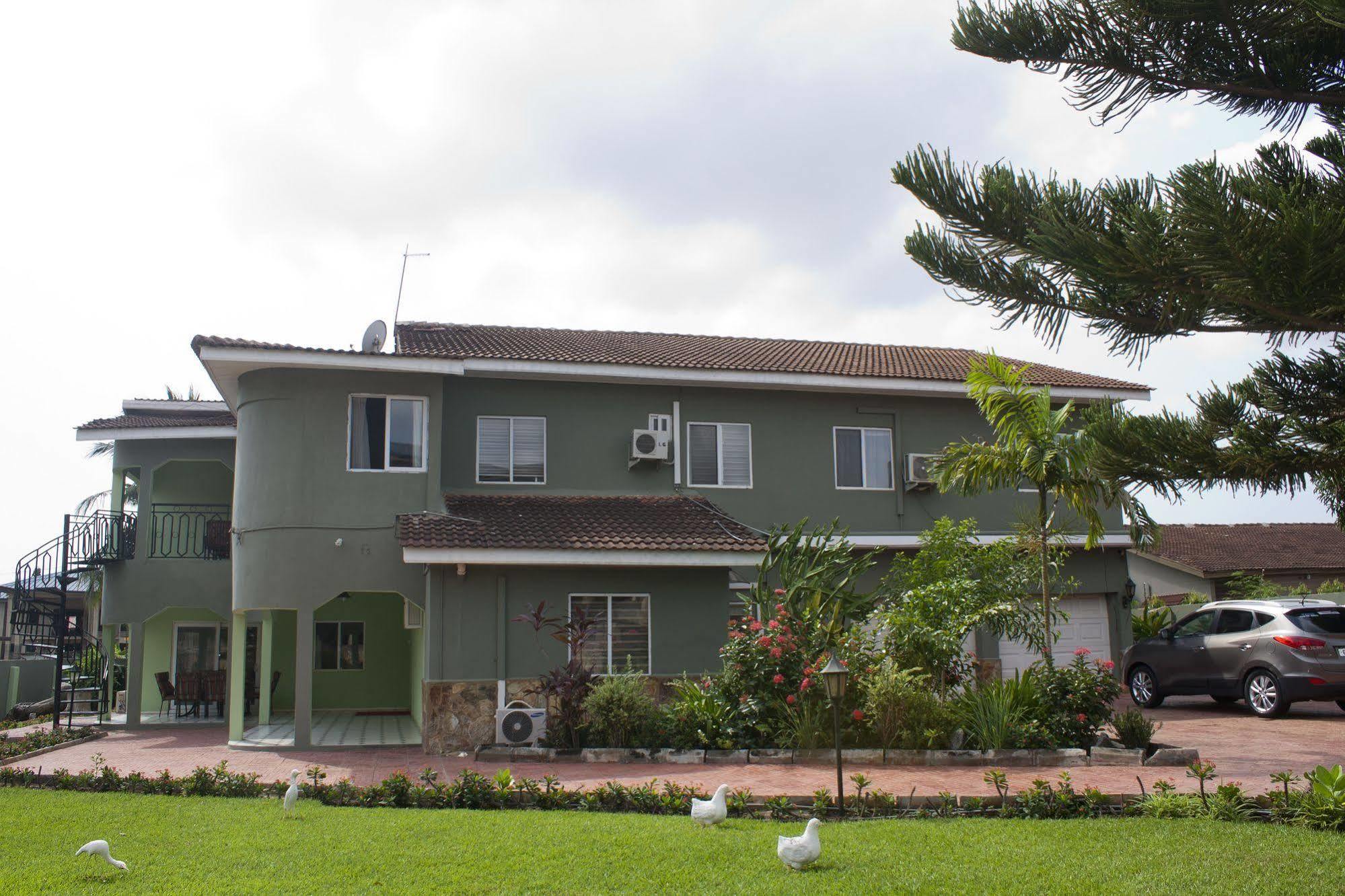 אקרה Quest Lodge מראה חיצוני תמונה